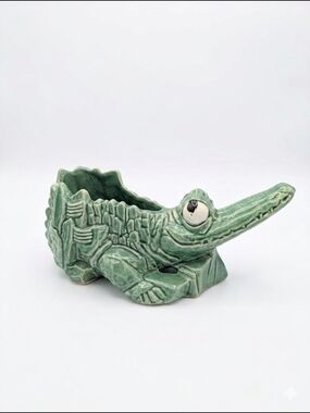 Vintage McCoy Pottery Green Crocodile Planter